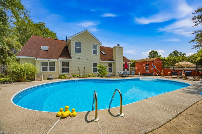 Photo 3 of 42 residential for sale in Virginia Beach virginia