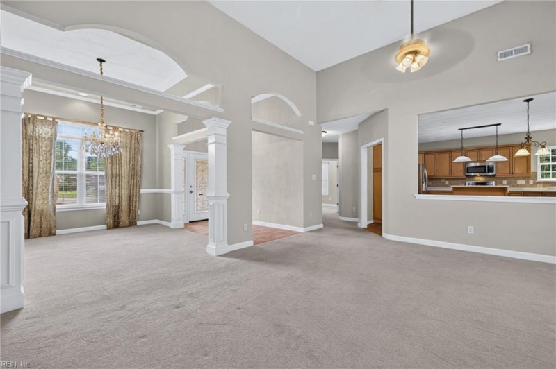 Photo 10 of 49 residential for sale in Chesapeake virginia