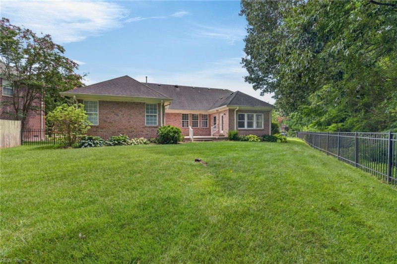 Photo 23 of 49 residential for sale in Chesapeake virginia