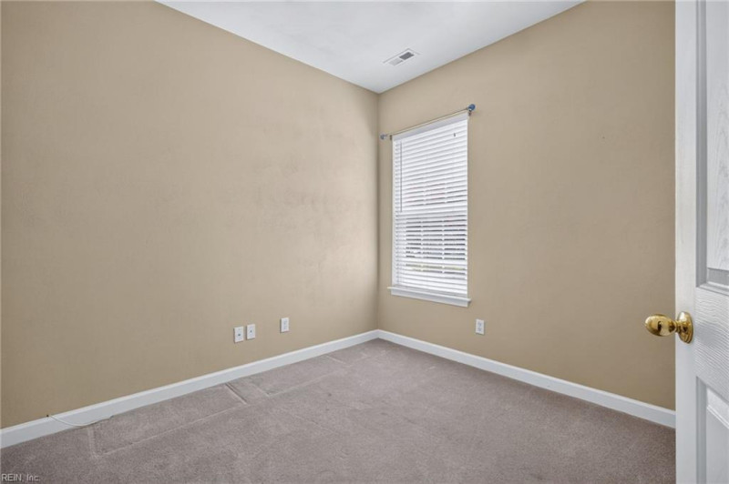 Photo 26 of 49 residential for sale in Chesapeake virginia