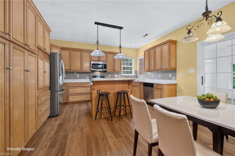 Photo 6 of 49 residential for sale in Chesapeake virginia