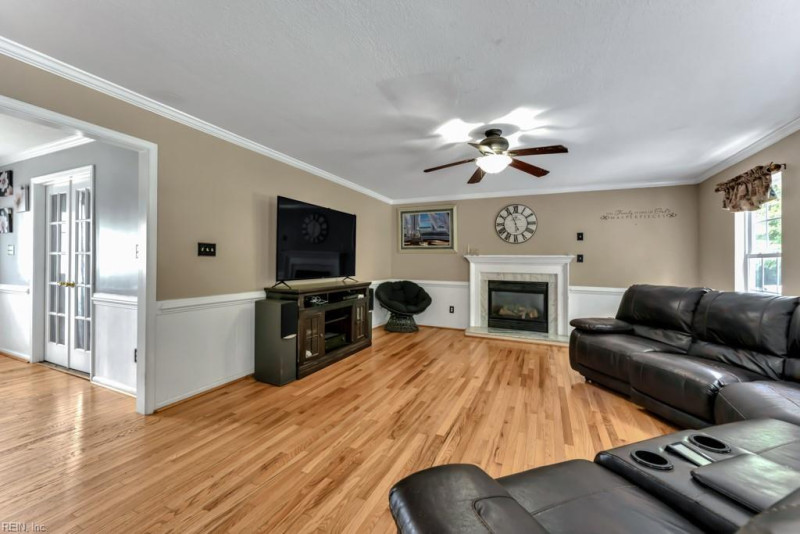Photo 12 of 34 residential for sale in Chesapeake virginia Photo 12 of 34 residential for sale in Chesapeake virginia