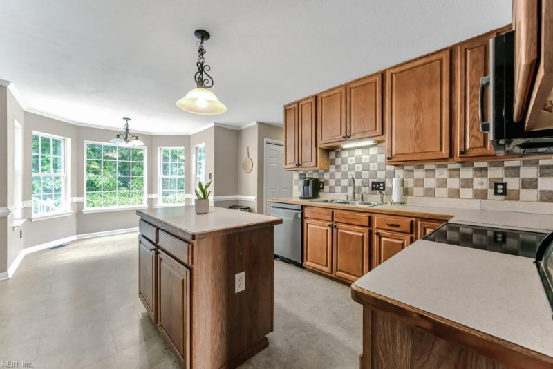 Photo 5 of 34 residential for sale in Chesapeake virginia Photo 5 of 34 residential for sale in Chesapeake virginia