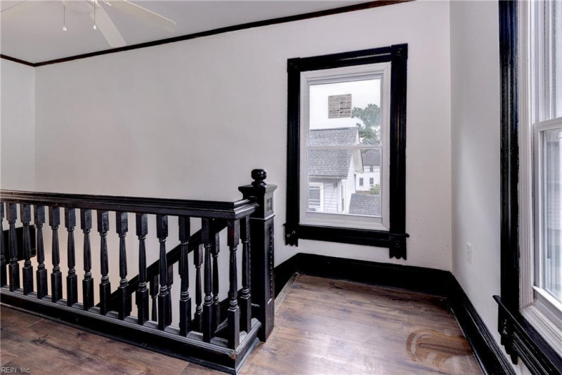 Photo 19 of 37 residential for sale in Hampton virginia