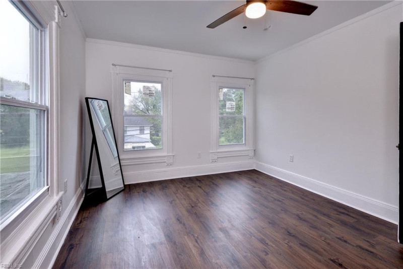Photo 20 of 37 residential for sale in Hampton virginia