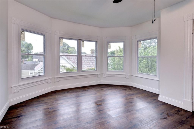 Photo 26 of 37 residential for sale in Hampton virginia
