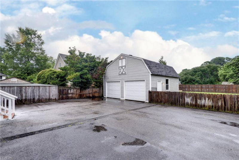 Photo 31 of 37 residential for sale in Hampton virginia