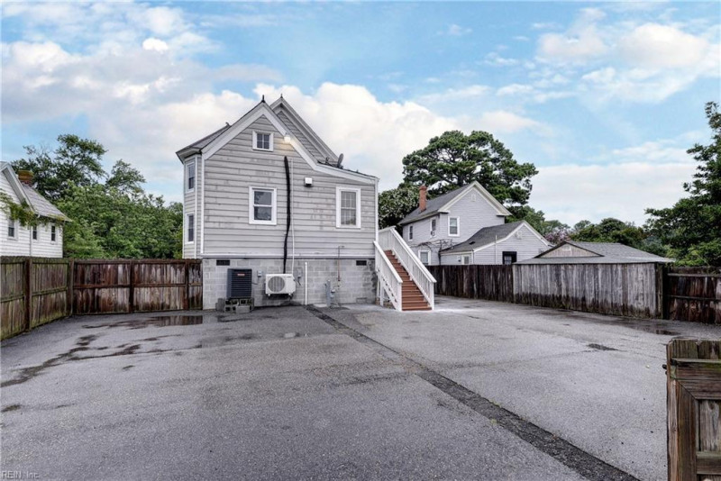 Photo 34 of 37 residential for sale in Hampton virginia