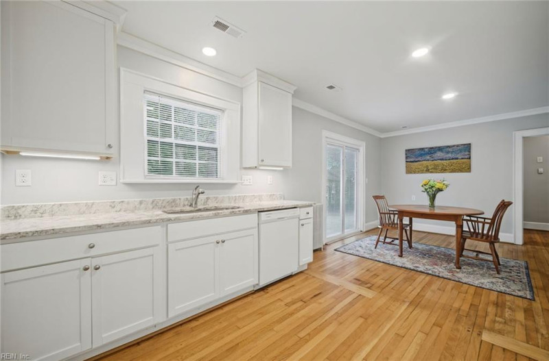 Photo 11 of 40 residential for sale in Norfolk virginia