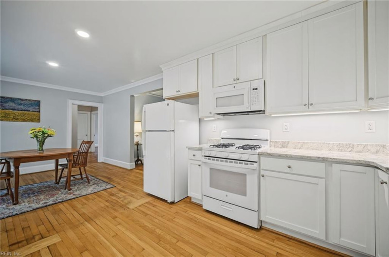 Photo 12 of 40 residential for sale in Norfolk virginia