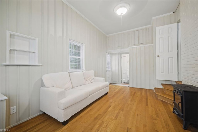 Photo 17 of 40 residential for sale in Norfolk virginia