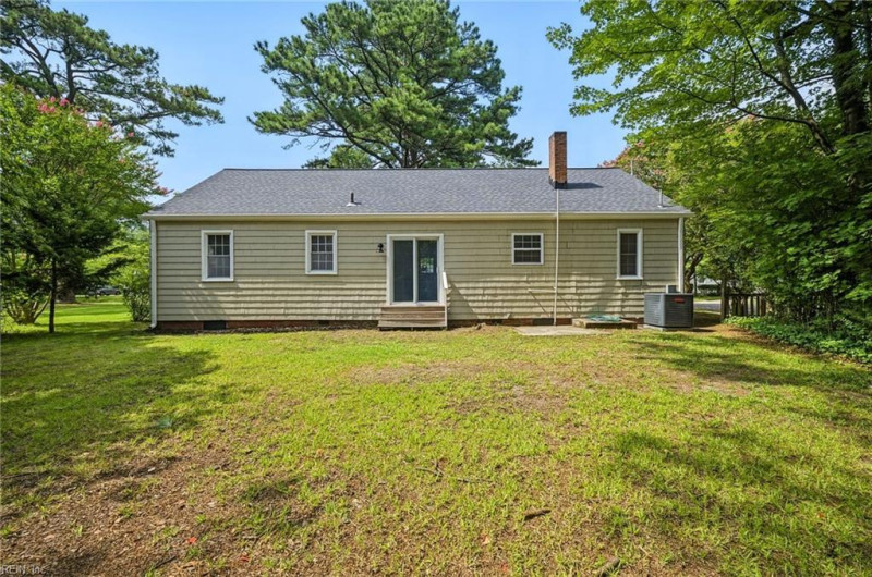 Photo 29 of 40 residential for sale in Norfolk virginia