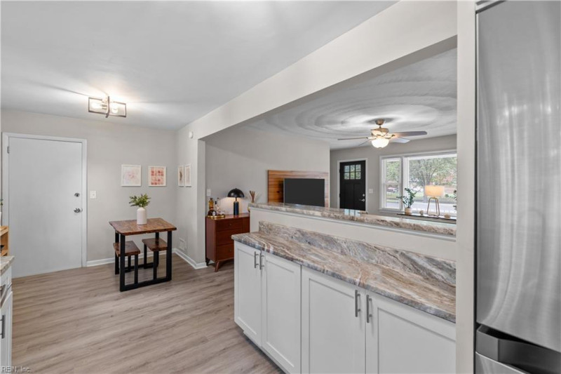 Photo 11 of 25 residential for sale in Portsmouth virginia