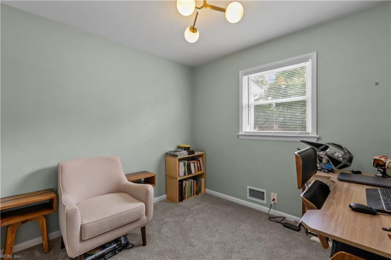 Photo 8 of 25 residential for sale in Portsmouth virginia