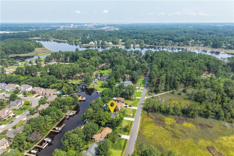 Photo 17 of 20 residential for sale in Chesapeake virginia Photo 17 of 20 residential for sale in Chesapeake virginia