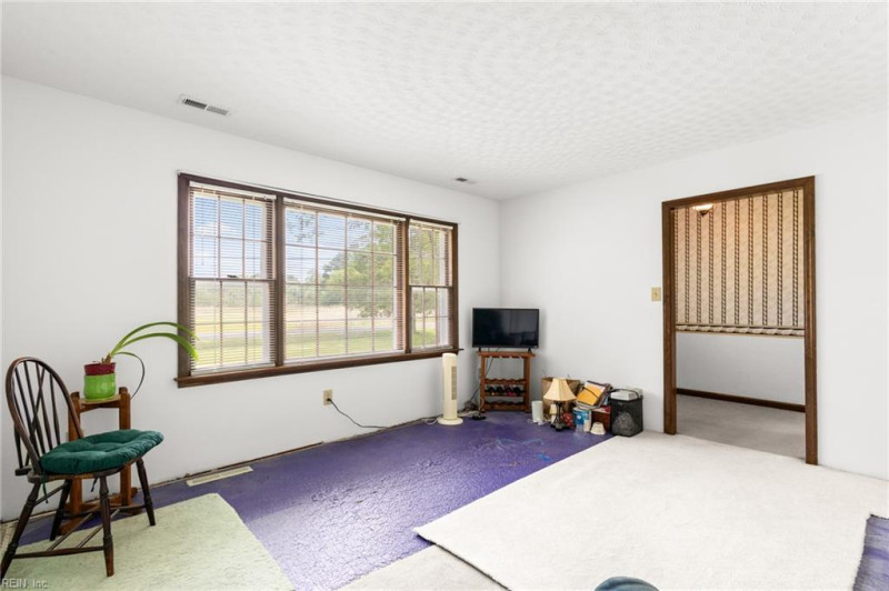 Photo 22 of 46 residential for sale in Chesapeake virginia