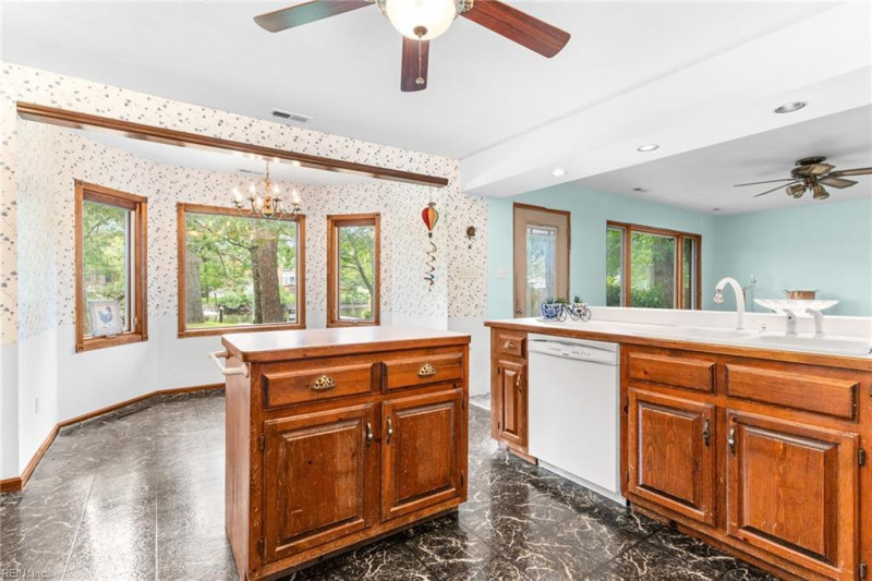Photo 28 of 46 residential for sale in Chesapeake virginia