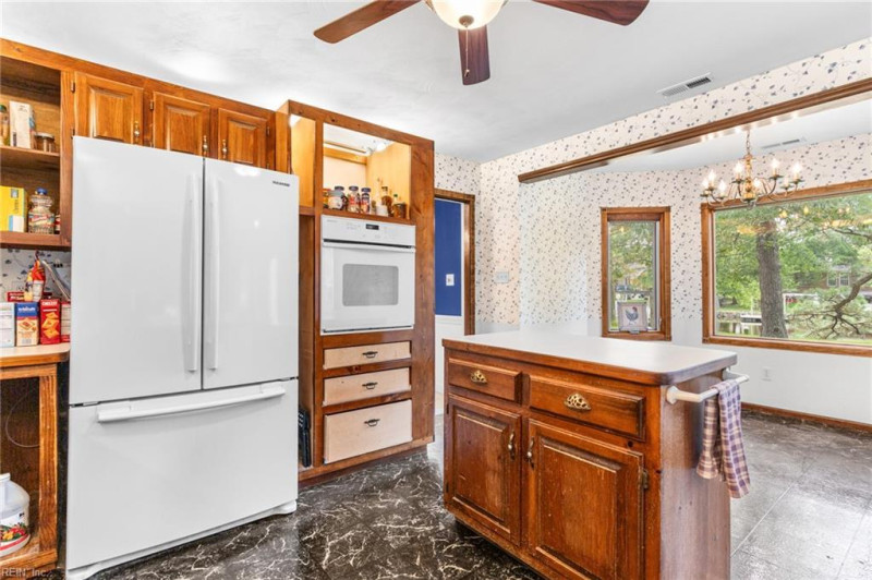 Photo 29 of 46 residential for sale in Chesapeake virginia
