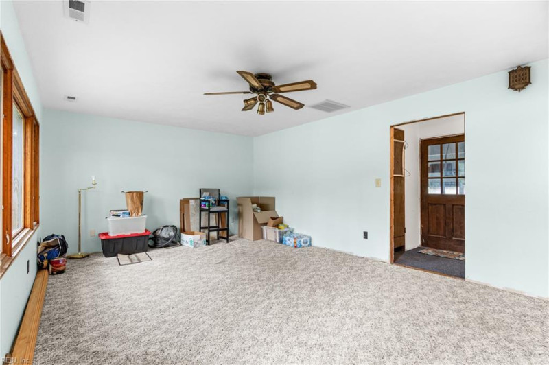 Photo 30 of 46 residential for sale in Chesapeake virginia