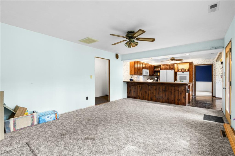 Photo 31 of 46 residential for sale in Chesapeake virginia