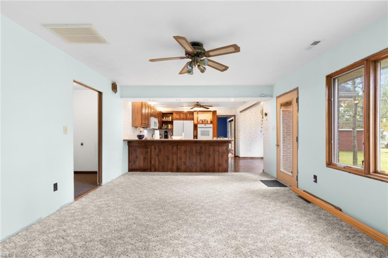 Photo 32 of 46 residential for sale in Chesapeake virginia