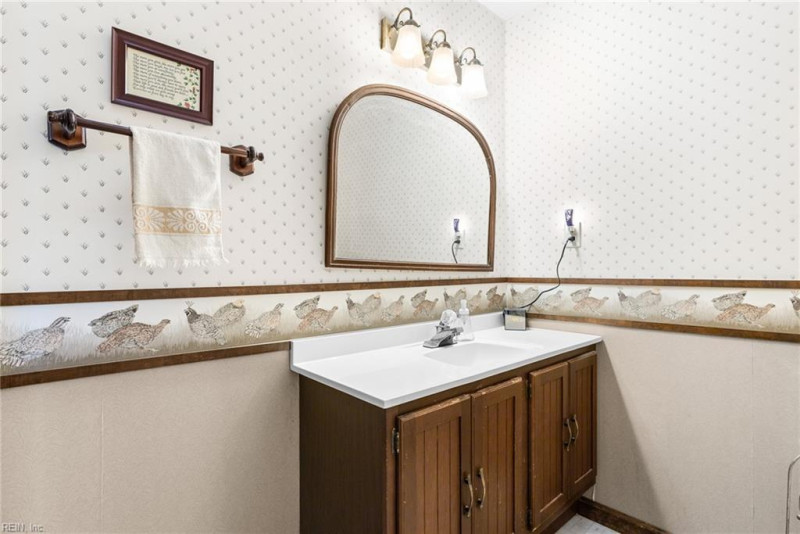 Photo 37 of 46 residential for sale in Chesapeake virginia