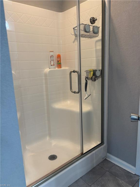 Photo 18 of 37 residential for sale in Portsmouth virginia