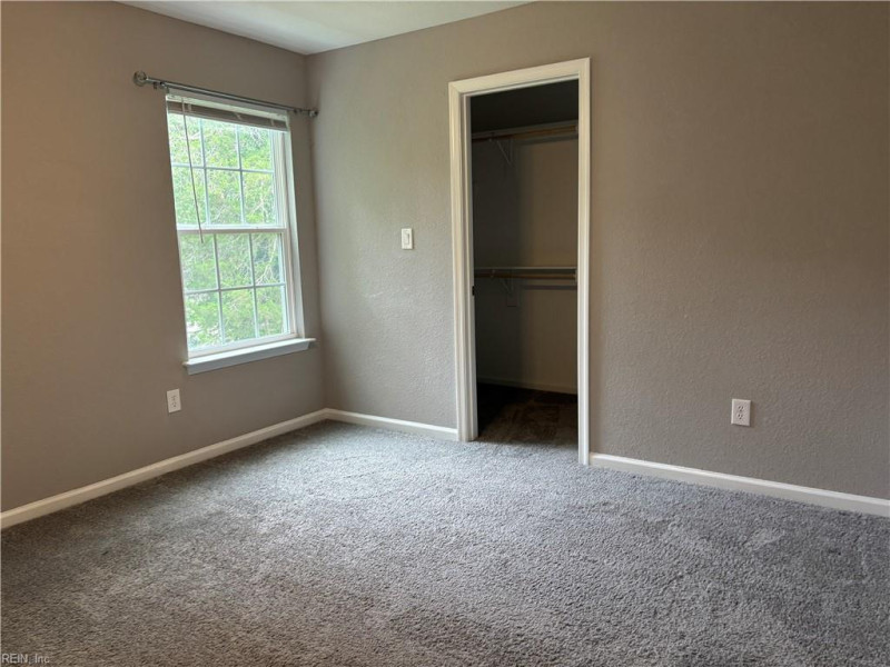 Photo 25 of 37 residential for sale in Portsmouth virginia