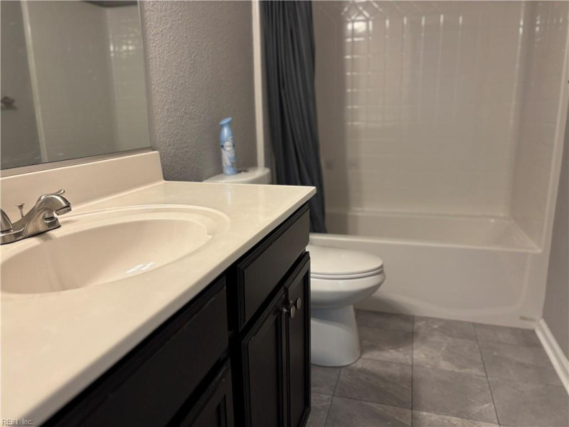 Photo 26 of 37 residential for sale in Portsmouth virginia