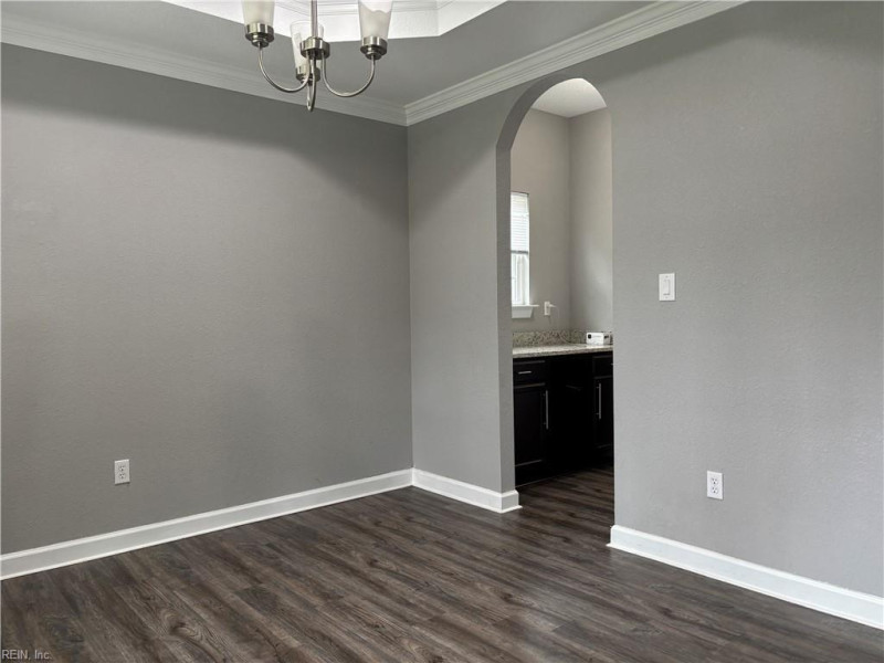 Photo 7 of 37 residential for sale in Portsmouth virginia