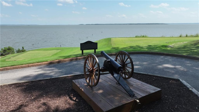 Photo 22 of 27 residential for sale in James City County virginia