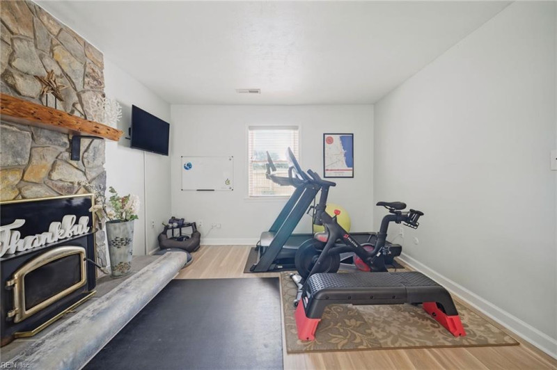 Photo 15 of 40 residential for sale in Virginia Beach virginia