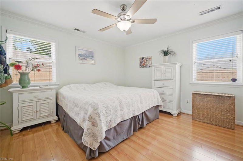 Photo 19 of 40 residential for sale in Virginia Beach virginia
