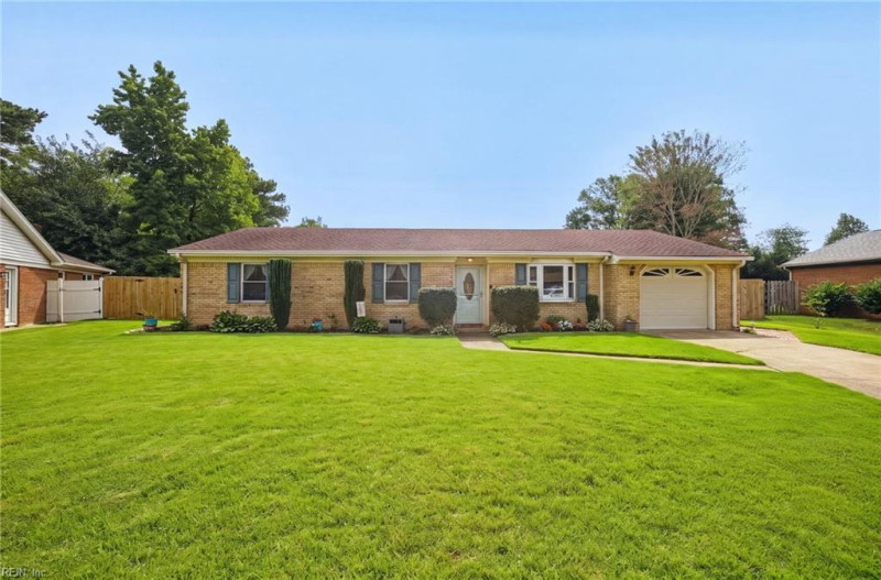 Photo 2 of 40 residential for sale in Virginia Beach virginia