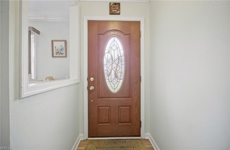 Photo 4 of 40 residential for sale in Virginia Beach virginia