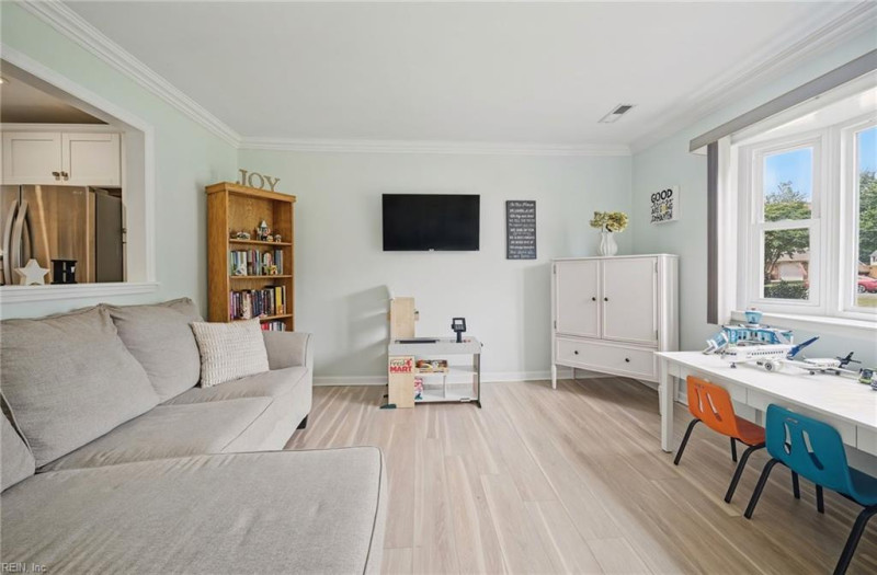 Photo 7 of 40 residential for sale in Virginia Beach virginia
