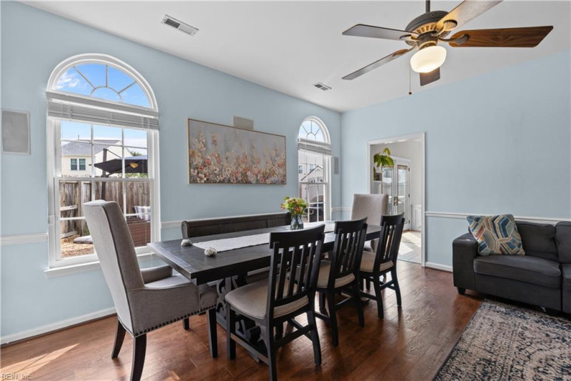 Photo 12 of 35 residential for sale in Virginia Beach virginia