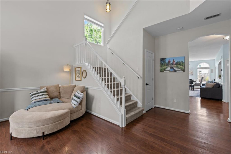 Photo 3 of 35 residential for sale in Virginia Beach virginia