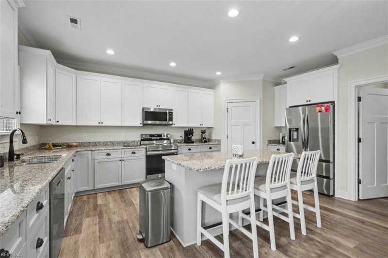 Photo 13 of 36 residential for sale in Suffolk virginia