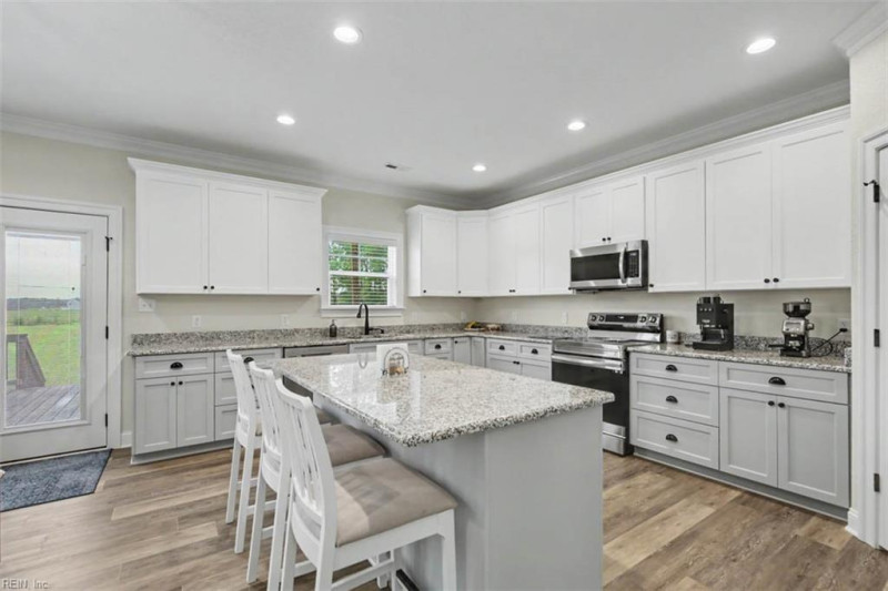 Photo 14 of 36 residential for sale in Suffolk virginia