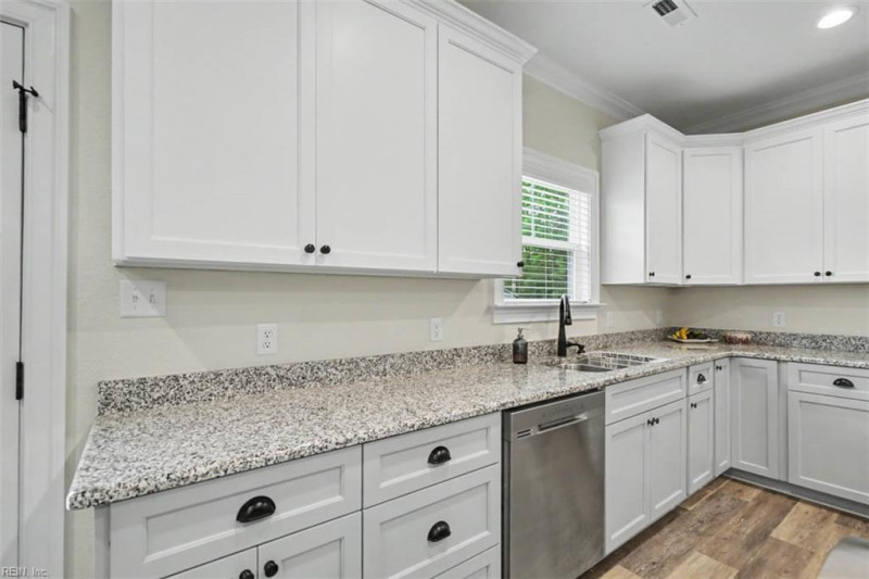 Photo 18 of 36 residential for sale in Suffolk virginia