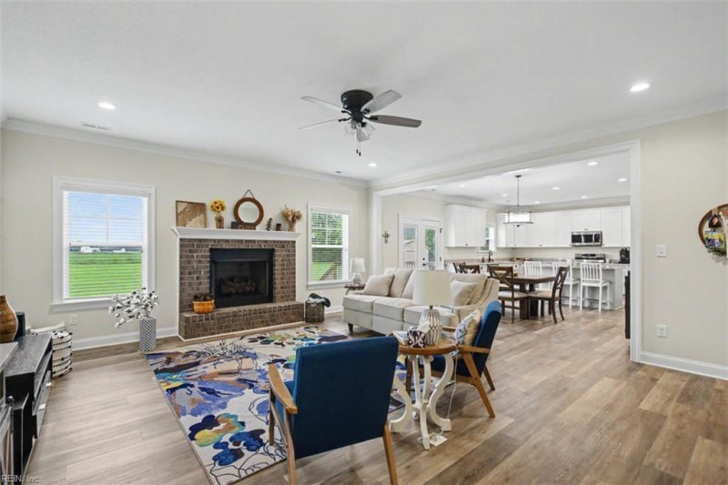Photo 5 of 36 residential for sale in Suffolk virginia