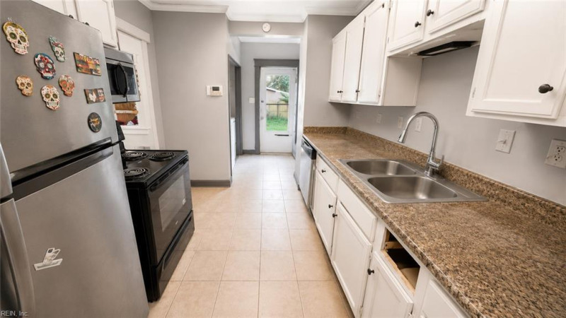 Photo 10 of 45 residential for sale in Norfolk virginia