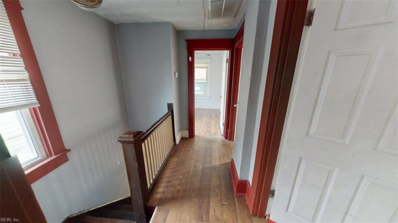 Photo 14 of 45 residential for sale in Norfolk virginia