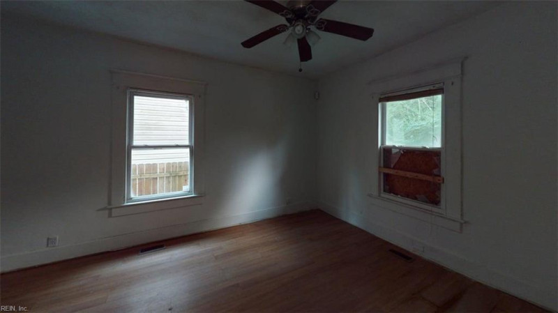 Photo 26 of 45 residential for sale in Norfolk virginia