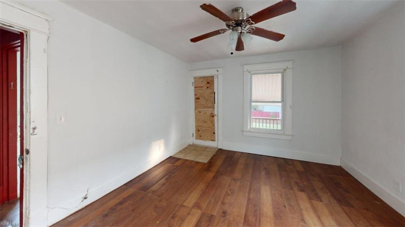 Photo 27 of 45 residential for sale in Norfolk virginia