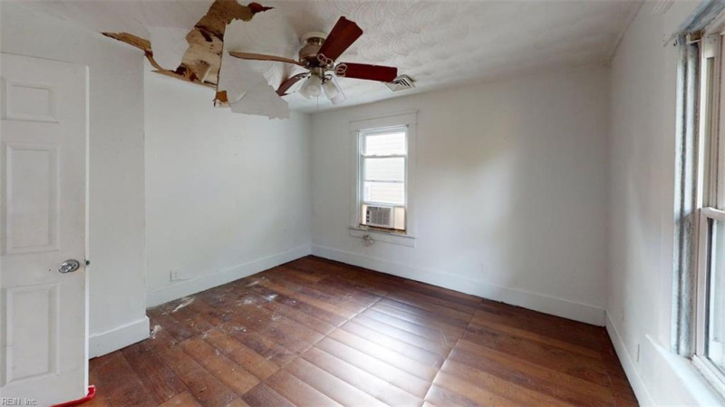 Photo 28 of 45 residential for sale in Norfolk virginia