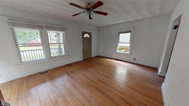 Photo 4 of 45 residential for sale in Norfolk virginia
