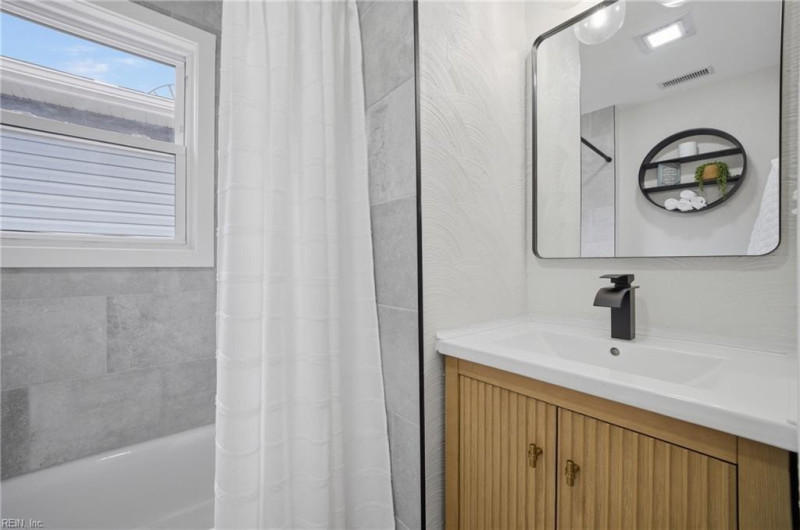 Photo 9 of 14 residential for sale in Newport News virginia Photo 9 of 14 residential for sale in Newport News virginia