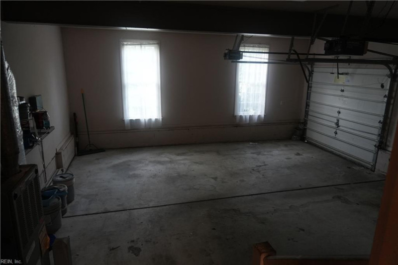 Photo 10 of 41 residential for sale in Hampton virginia